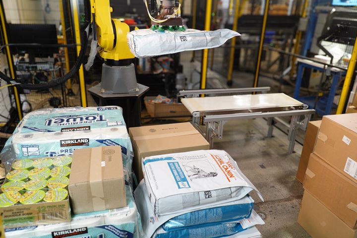 AI-Driven Grasp Depth Estimation