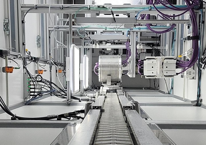 Multi-camera system with AI and seamless traceability leaves no chance for product defects