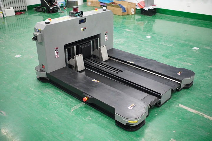 The SPT-1500UL from SEER Robotics